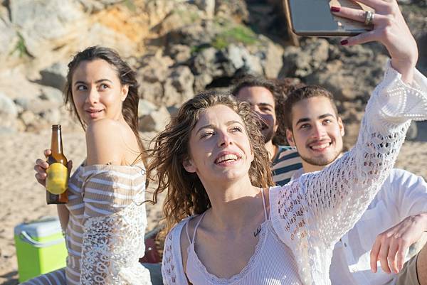 pexels-kampus-production-7568986.jpg pexels-kampus-production-7568986.jpg