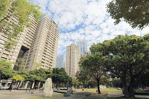 IMG_0175.JPG IMG_0175.JPG