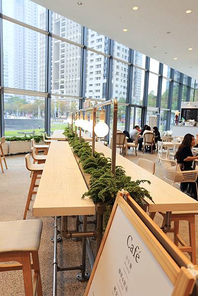 IMG_0437.JPG IMG_0437.JPG