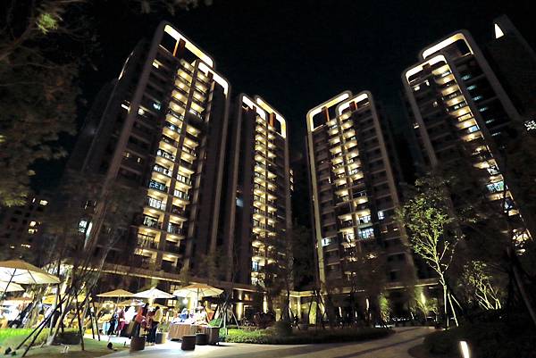 IMG_0526.JPG IMG_0526.JPG