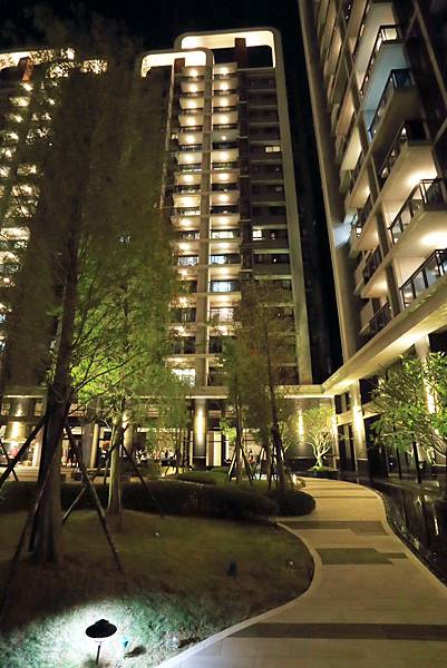 IMG_0557.JPG IMG_0557.JPG