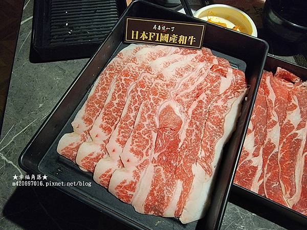 《台中南屯》多種肉品選擇壽喜燒頂級好肉吃到飽。壽喜燒一丁（永