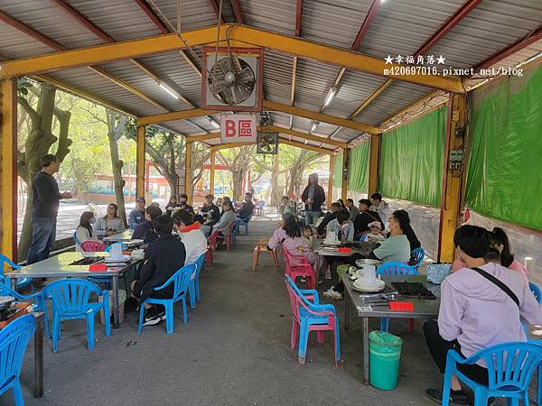 《苗栗後龍》親子團聚景點自助烤肉吃到飽。台灣水牛城