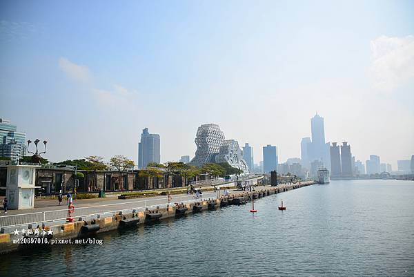 《高雄鹽埕》大港橋