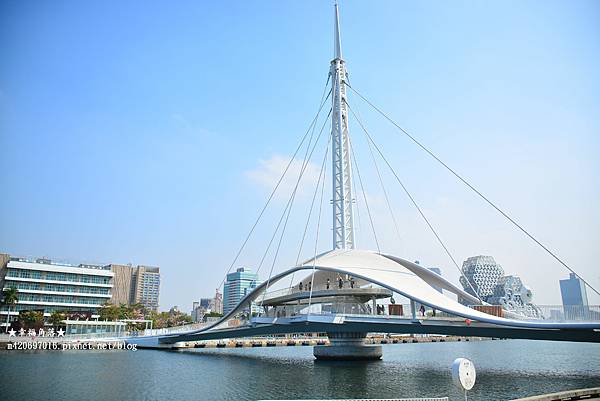 《高雄鹽埕》大港橋