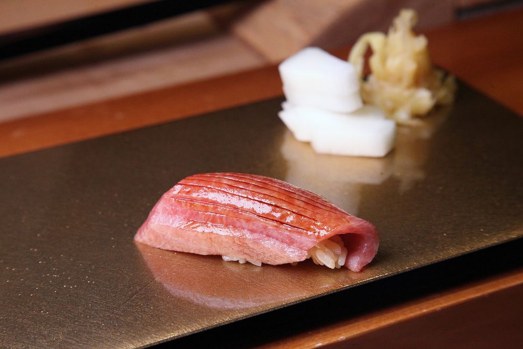 台南美食 鮨本味 江戶前板前料理融入熟成手法 免出國也能品嚐日本時令海鮮 八字眉芯芯台南 美食 旅行 痞客邦