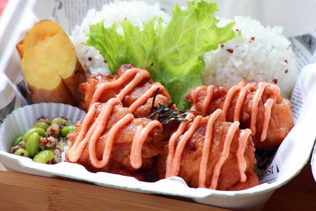 《台南美食》新品上市!熟成咖哩限時特惠，同步日本與夏威夷的渡