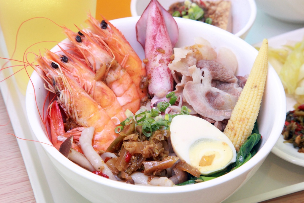 同臭味(臭豆腐麵館)