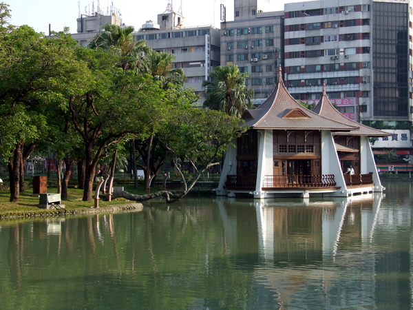 台中公園-湖中亭