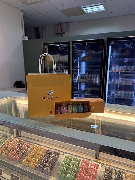 拾參馬卡龍:三多捷運門市日誌路線圖指南