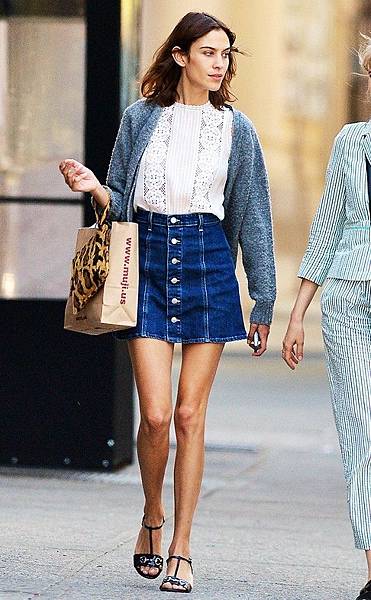 Alexa-Chung-Denim-Button-Down-Skirt-MIIAAN.jpg