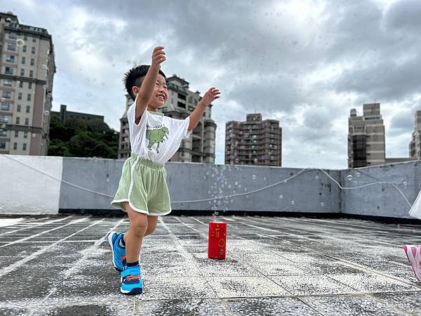 上學日常舒適跑跳~穩定安全護足的幼兒園鞋款ASICS亞瑟士童