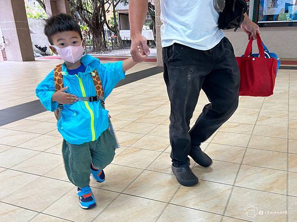 上學日常舒適跑跳~穩定安全護足的幼兒園鞋款ASICS亞瑟士童