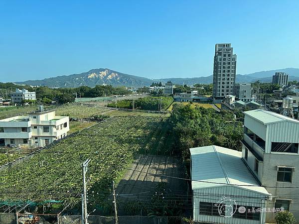 台中親子住宿|華麗的溜滑梯房和自助空間-風自然親子時尚旅宿1