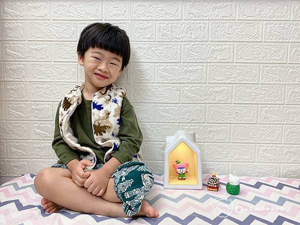 兒童語言故事機開箱|孩子的第一棟小房子-寶貝學習陪伴的新夥伴 兒童語言故事機開箱|孩子的第一棟小房子-寶貝學習陪伴的新夥伴