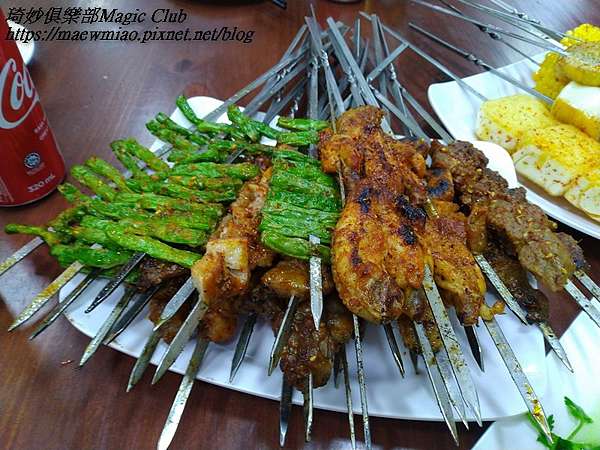 新加坡牛車水美食東北大串 東方美食飯店 老闆 好吃的 全部來一串 琦妙俱樂部 痞客邦