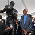 Bill-Russell-statue