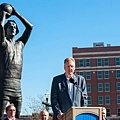 Larry-Bird-statue2