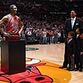 Scottie-Pippen-statue