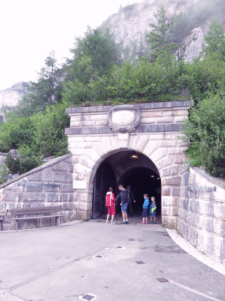 鷹巢隧道
