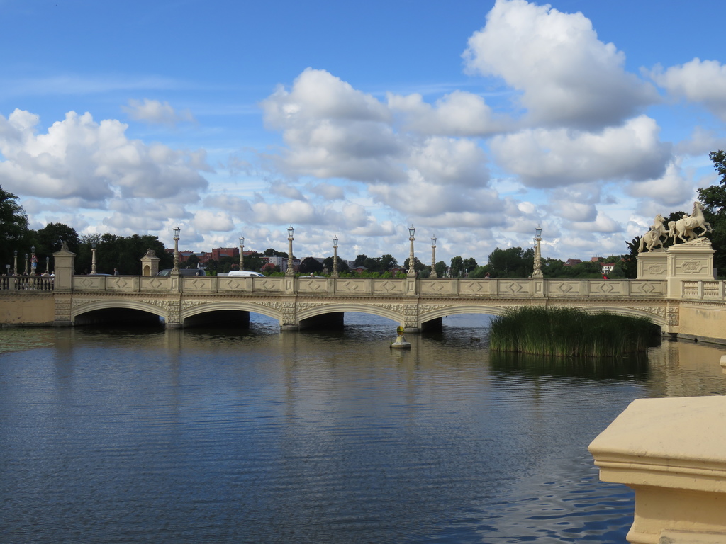 水上城堡石橋.JPG