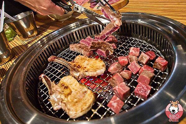 日本A5和牛頂級海鮮專門店-戰醬燒肉新莊店-BIBO小妞妞-11.jpg