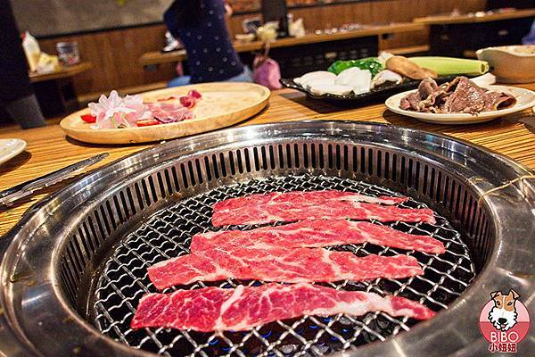 日本A5和牛頂級海鮮專門店-戰醬燒肉新莊店-BIBO小妞妞-18.jpg