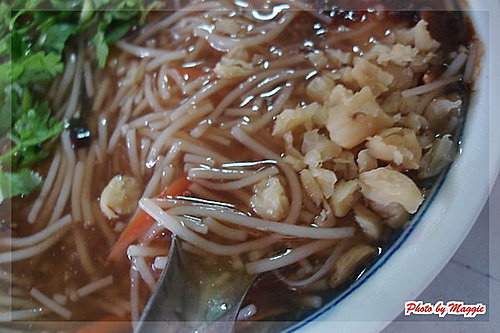 宜蘭羅東美食~香廚臭豆腐&米粉羹。羅東臭豆腐推薦。羅東米粉焿推薦