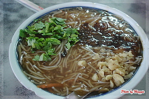 宜蘭羅東美食~香廚臭豆腐&米粉羹。羅東臭豆腐推薦。羅東米粉焿推薦