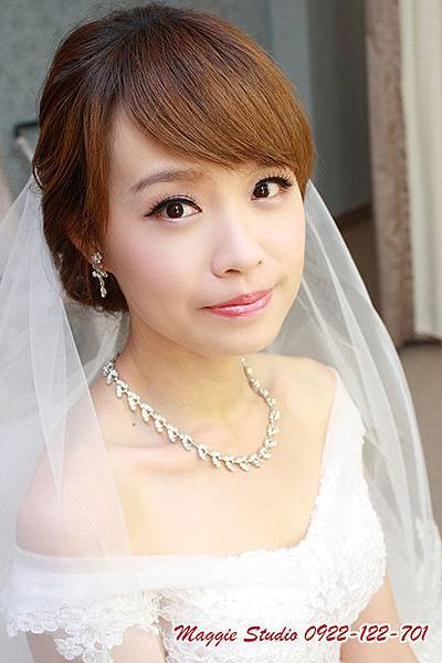 完顏悅色新娘秘書。綠茵Maggie彩妝造型設計。新娘秘書。新秘。韓風新娘。編髮造型.JPG 完顏悅色新娘秘書。綠茵Maggie彩妝造型設計。新娘秘書。新秘。韓風新娘。編髮造型.JPG