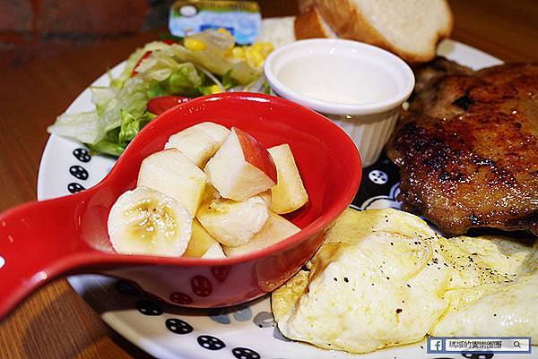 翁林林Cafe 新埔下午茶 板橋平價美食 板橋早午餐 板橋咖啡廳 捷運新埔站美食.JPG