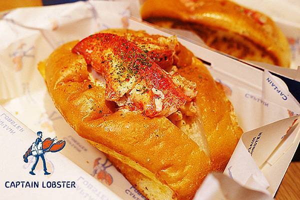 【Captain Lobster】產地直送加拿大龍蝦堡。北海道松葉蟹腳堡。捷運市政府站美食。新光三越信義新天地A11美食.jpg 【Captain Lobster】產地直送加拿大龍蝦堡。北海道松葉蟹腳堡。捷運市政府站美食。新光三越信義新天地A11美食.jpg