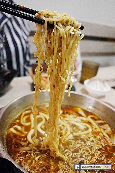 鍋太炫 松山火鍋 松山涮涮鍋 麻辣鍋 捷運後山埤美食.jpg