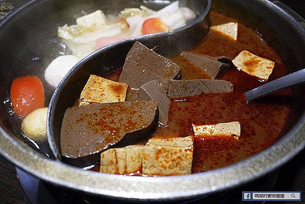 新北三重【齊味麻辣火鍋三重店】超正點麻辣鍋讓我吃到了。三重麻辣鍋。三重美食。徐匯中學麻辣鴛鴦鍋