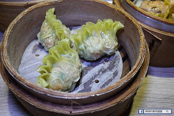 板橋美食【貍小籠港式點心愛買南雅店】高CP值美味港式飲茶。板橋愛買港式飲茶。捷運亞東醫院美食