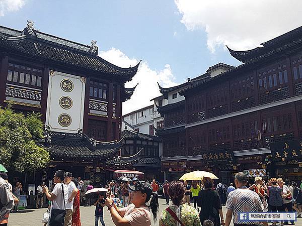 ◆上海自由行【豫園-上海城隍廟】古色古香的街道巡禮。南翔饅頭店蟹黃灌湯包