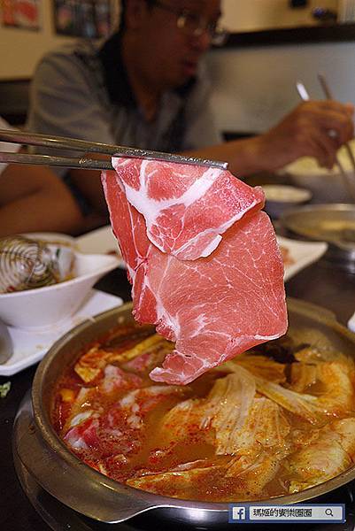 樹林美食【太將鍋樹林復興店】樹林火鍋推薦。頂級食材澎湃海鮮船。自助霜淇淋吃到爽