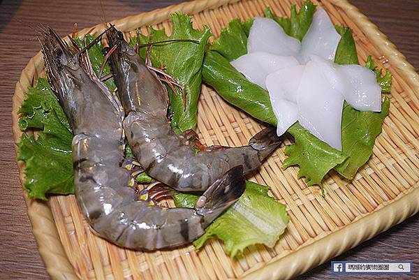 桃園美食【山奧屋無煙燒肉-桃園南崁店】桃園南崁燒肉推薦。中秋烤肉。慶生聚餐享優惠。專業桌邊服務