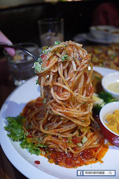 基隆美食【漾漾好時餐廳基隆店】基隆仁愛義式料理。基隆親子餐廳。基隆早午餐推薦。DIY披薩好玩又好吃