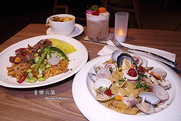 台北美食【音樂火箭Rocket Music】台北音樂餐廳推薦。台北現場演唱。忠孝新生音樂餐廳。台北音樂酒吧 台北美食【音樂火箭Rocket Music】台北音樂餐廳推薦。台北現場演唱。忠孝新生音樂餐廳。台北音樂酒吧
