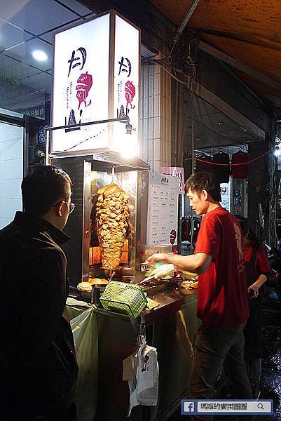 基隆美食【月見山沙威瑪基隆七堵店】基隆沙威瑪推薦。基隆七堵夜市小吃。好吃的中東傳統美食 基隆美食【月見山沙威瑪基隆七堵店】基隆沙威瑪推薦。基隆七堵夜市小吃。好吃的中東傳統美食