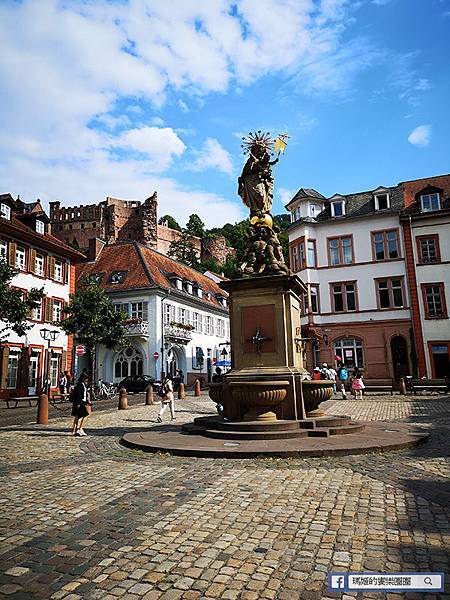 德國景點【海德堡Heidelberg】海德古堡巡禮～聖靈教堂/騎士之家/市集廣場/世界最大葡萄酒桶/電影學生王子拍攝場景