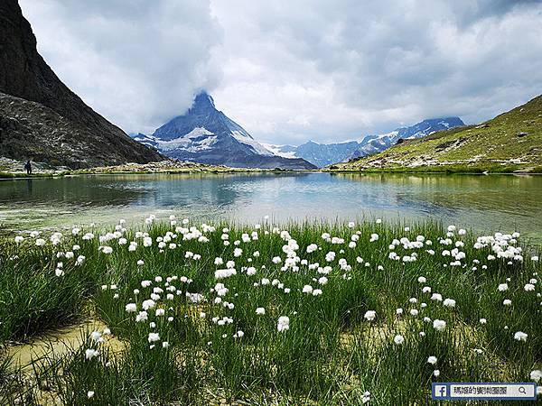 瑞士景點【馬特洪峰Matterhorn】利菲爾湖絕美倒影-搭乘高納葛拉特登山觀景火車欣賞馬特洪峰的千變萬化 瑞士景點【馬特洪峰Matterhorn】利菲爾湖絕美倒影-搭乘高納葛拉特登山觀景火車欣賞馬特洪峰的千變萬化