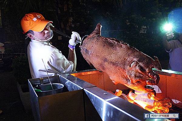 內湖BUFFET吃到飽推薦【豐FOOD-海陸百匯．多國料理】九月辦桌夯肉吃烤乳豬好過癮！夏趴夯肉BBQ PARTY九月周五限定