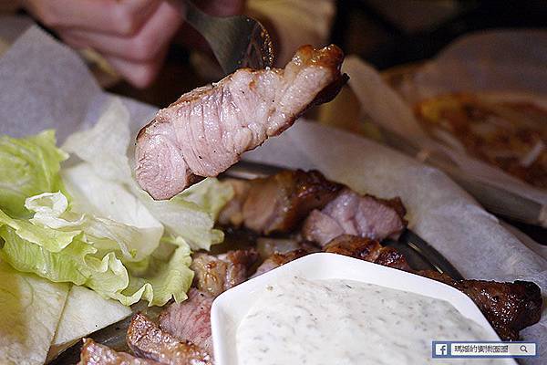 板橋餐酒館推薦【Lane 72 Bistro柒拾貳巷英式小酒館】巷弄裡的英倫風餐酒館/周六現場演唱