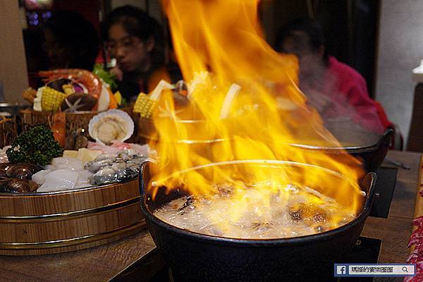 基隆火鍋推薦【暖鍋物】基隆宵夜推薦/基隆必吃牛奶鍋/燒酒雞鍋/咖哩鍋