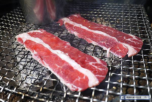 基隆燒肉吃到飽推薦【月桂炭火燒肉】頂級奢華燒肉/哈根達斯冰淇淋吃到飽/基隆美食