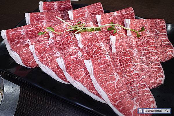 內湖涮涮鍋【東湖涮涮鍋】高CP值頂級肉品+好風味湯頭/東湖站吃到飽火鍋/東湖美食/明治冰淇淋爆米花吃到飽