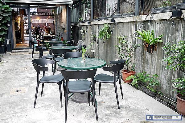 新店素食【Doodle蔬食 嘟斗蔬食】年輕人會喜歡的蔬食餐廳/新店七張蔬食/新店七張素食 新店素食【Doodle蔬食 嘟斗蔬食】年輕人會喜歡的蔬食餐廳/新店七張蔬食/新店七張素食