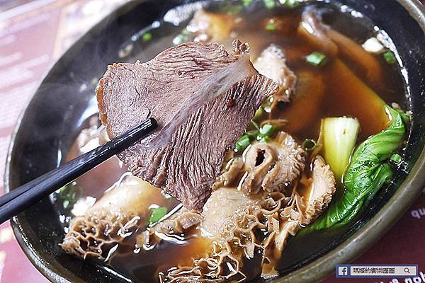 西門牛肉麵【滿漢牛肉麵食堂】超鮮水蟹粥/必吃小龍蝦/小籠包/牛肉麵/熱炒/炒飯大滿足